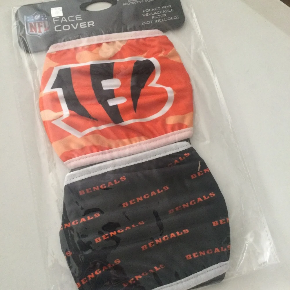 FOCO NFL CINCINNATI BENGALS CLUTCH 2 pack FACE MASKS UNISEX ADULT NWT